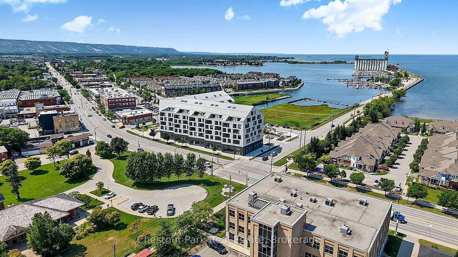 31 Huron Street • #618 • Collingwood, ON photo 4
