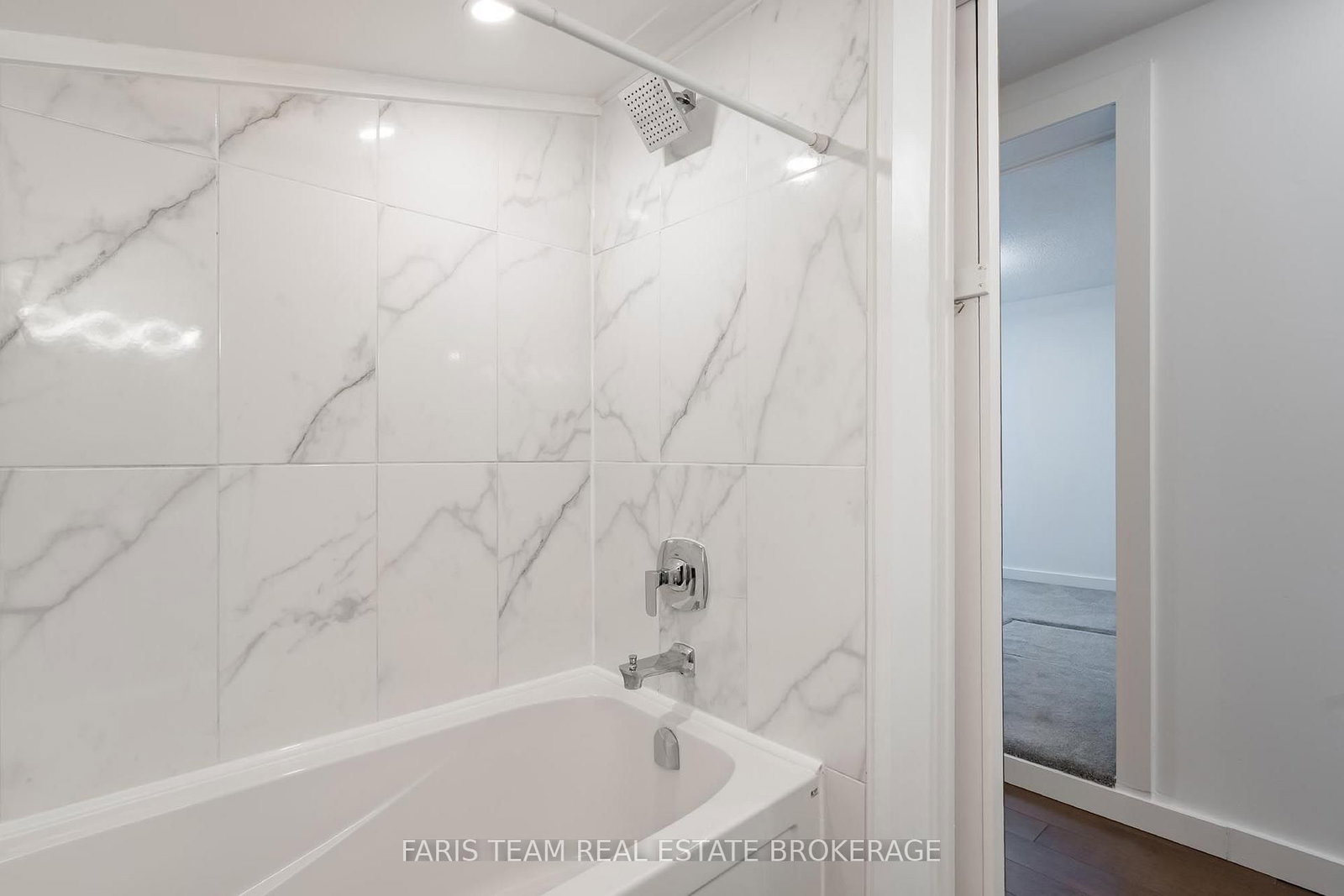 204 Cox Mill Road • Barrie, ON photo 17