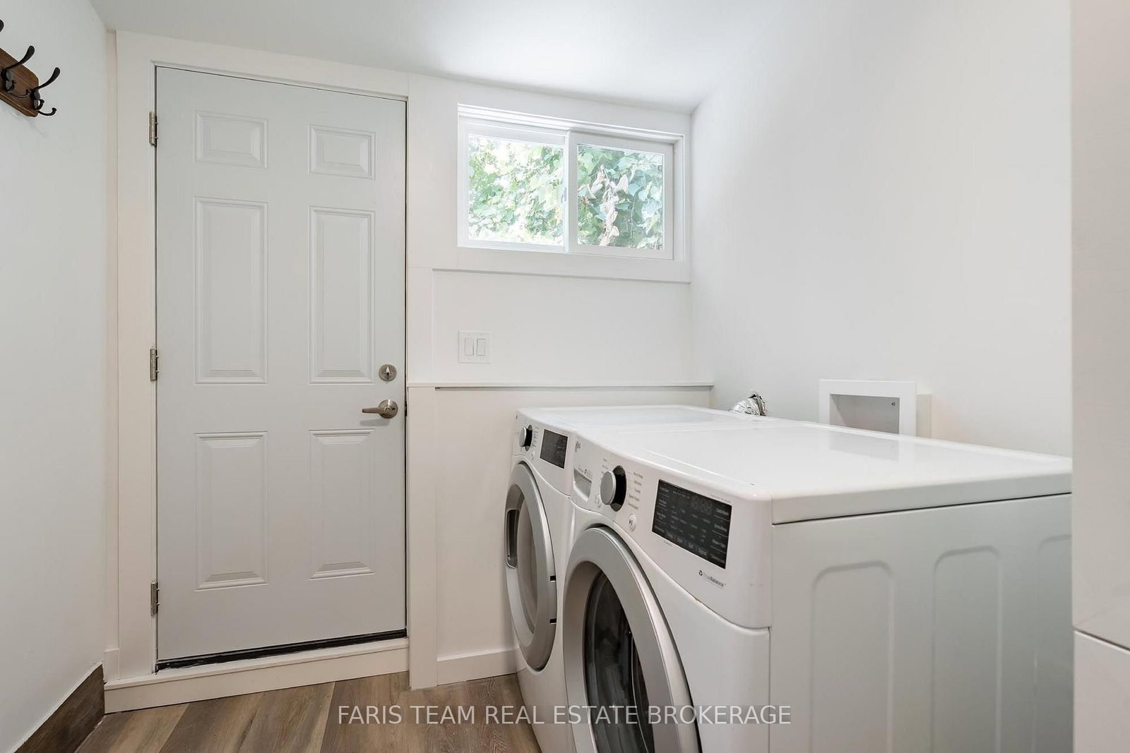 204 Cox Mill Road • Barrie, ON photo 18