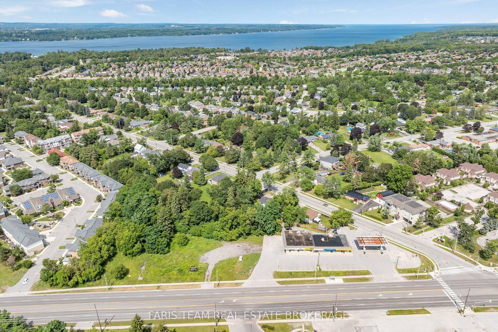 204 Cox Mill Road • Barrie, ON photo 31