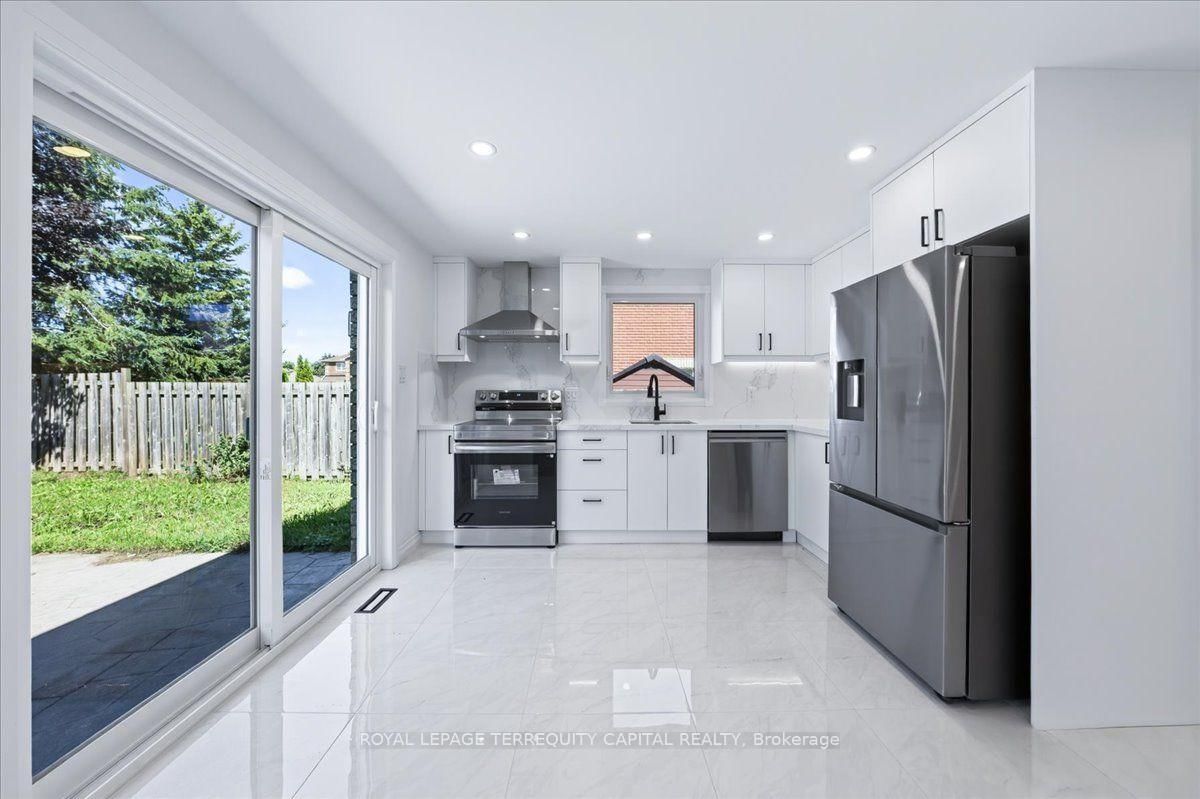 4 Cassandra Drive • Barrie, ON photo 12