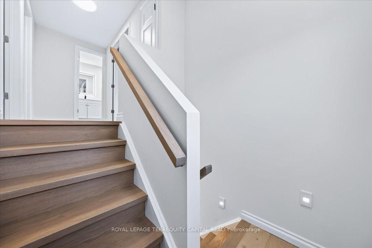 4 Cassandra Drive • Barrie, ON photo 16