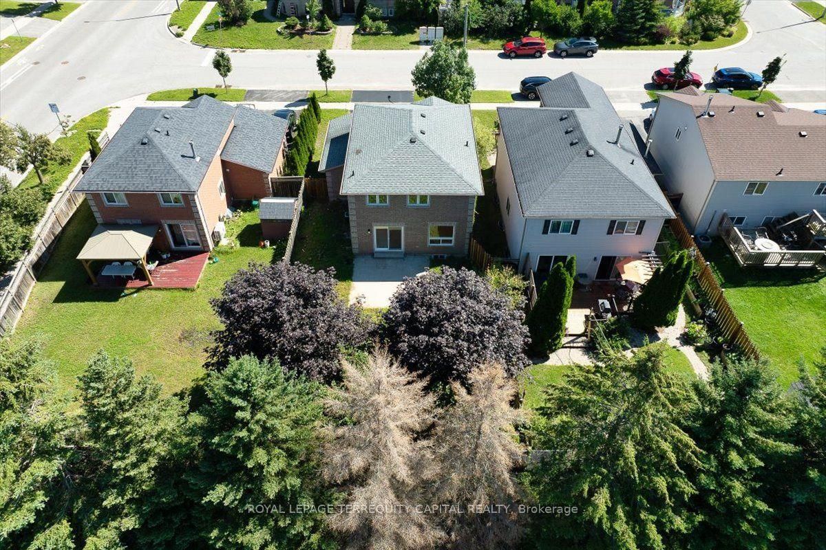 4 Cassandra Drive • Barrie, ON photo 32