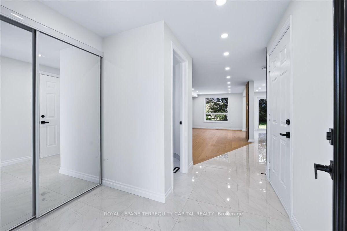 4 Cassandra Drive • Barrie, ON photo 5