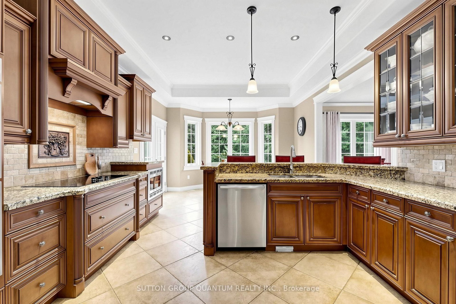 3712 Michael Street • Clearview, ON photo 12