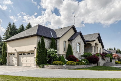 3712 Michael Street • Clearview, ON photo 3