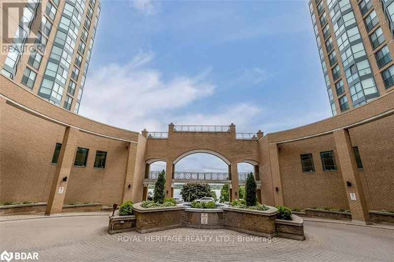 1203 - 150 Dunlop Street E