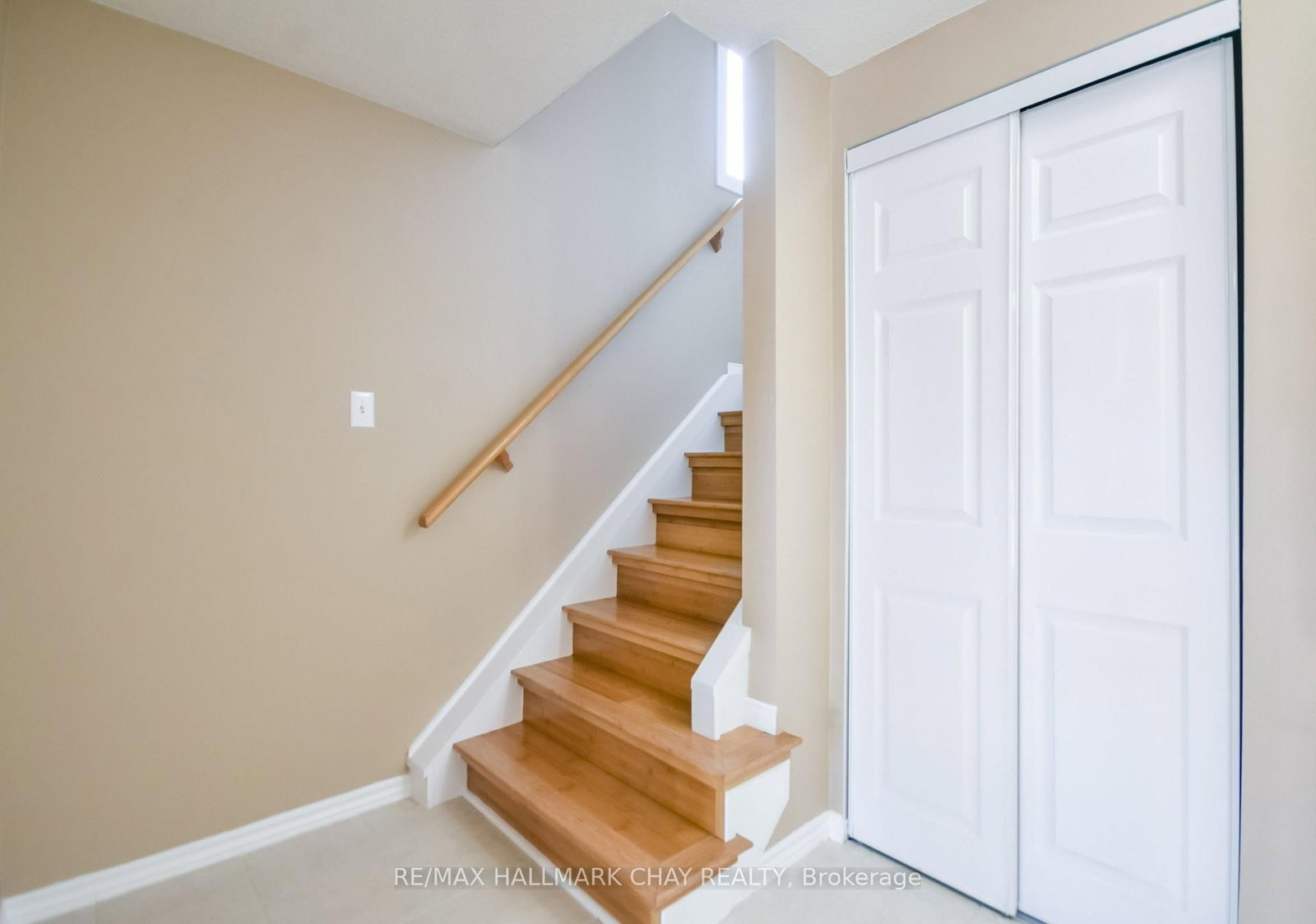 17 Srigley Street • Barrie, ON photo 14