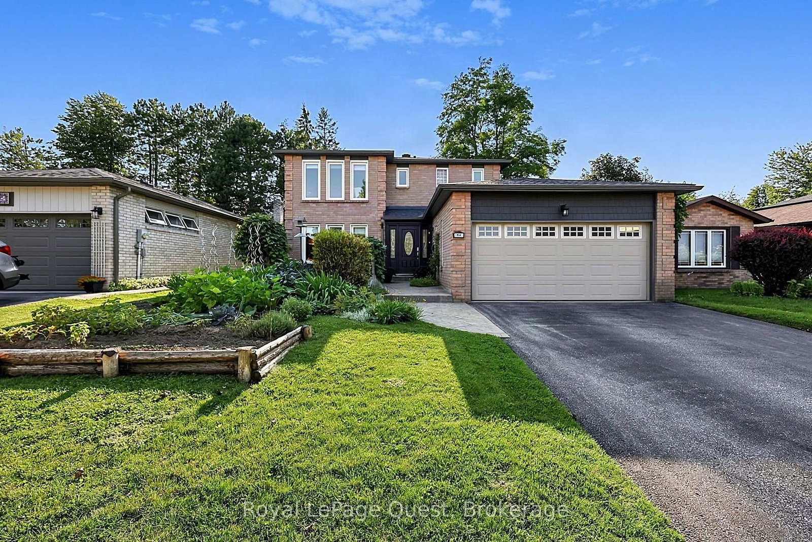 44 Trillium Crescent • Barrie, ON photo 2