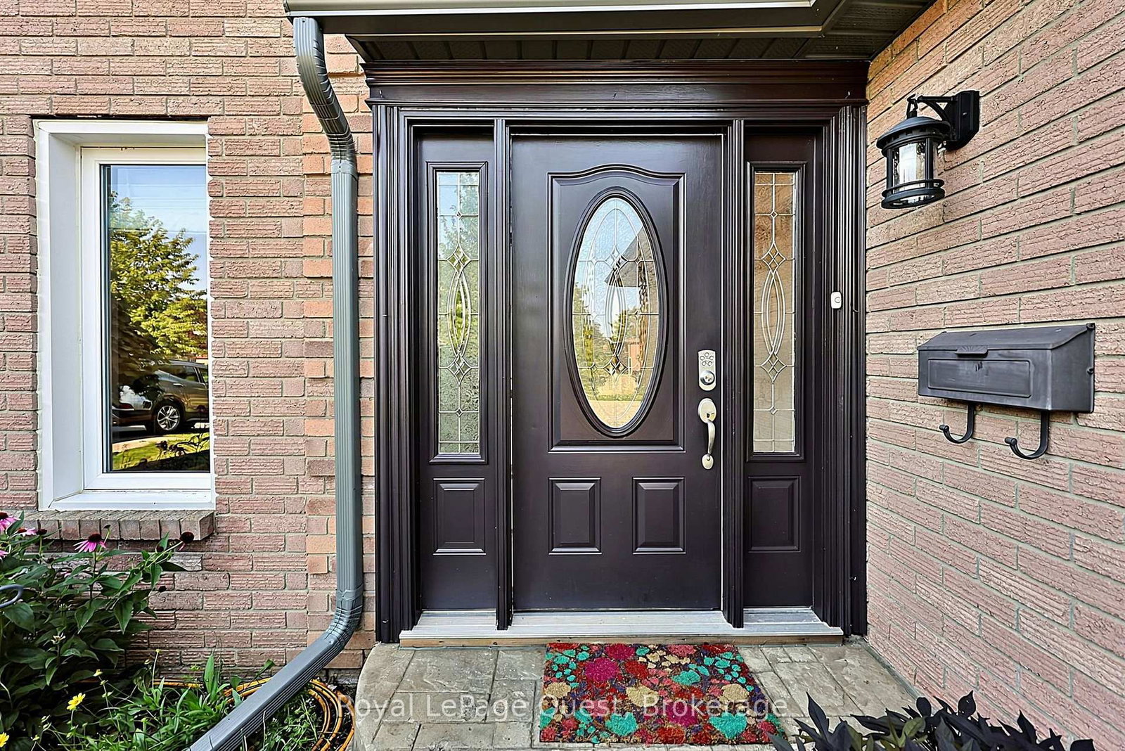 44 Trillium Crescent • Barrie, ON photo 5