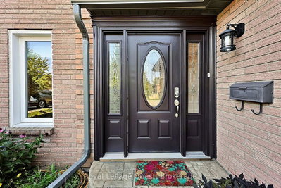 44 Trillium Crescent • Barrie, ON photo 5