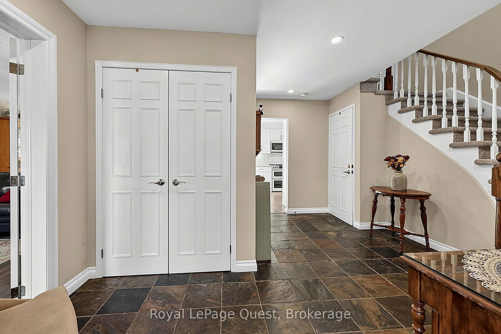 44 Trillium Crescent • Barrie, ON photo 8