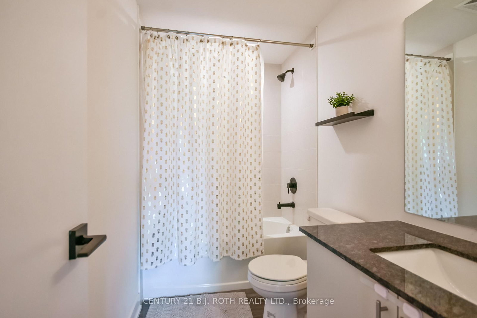 8 Culinary Lane • #604 • Barrie, ON photo 19