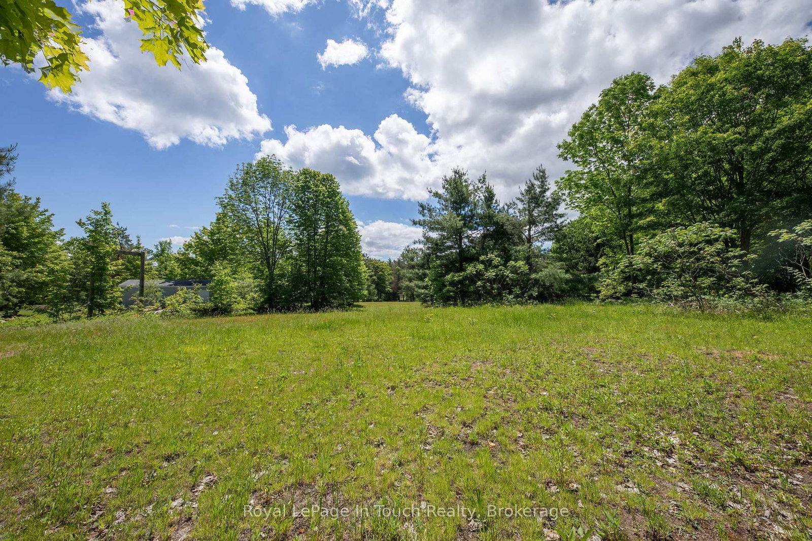 756 Champlain Road • Tiny, ON photo 13