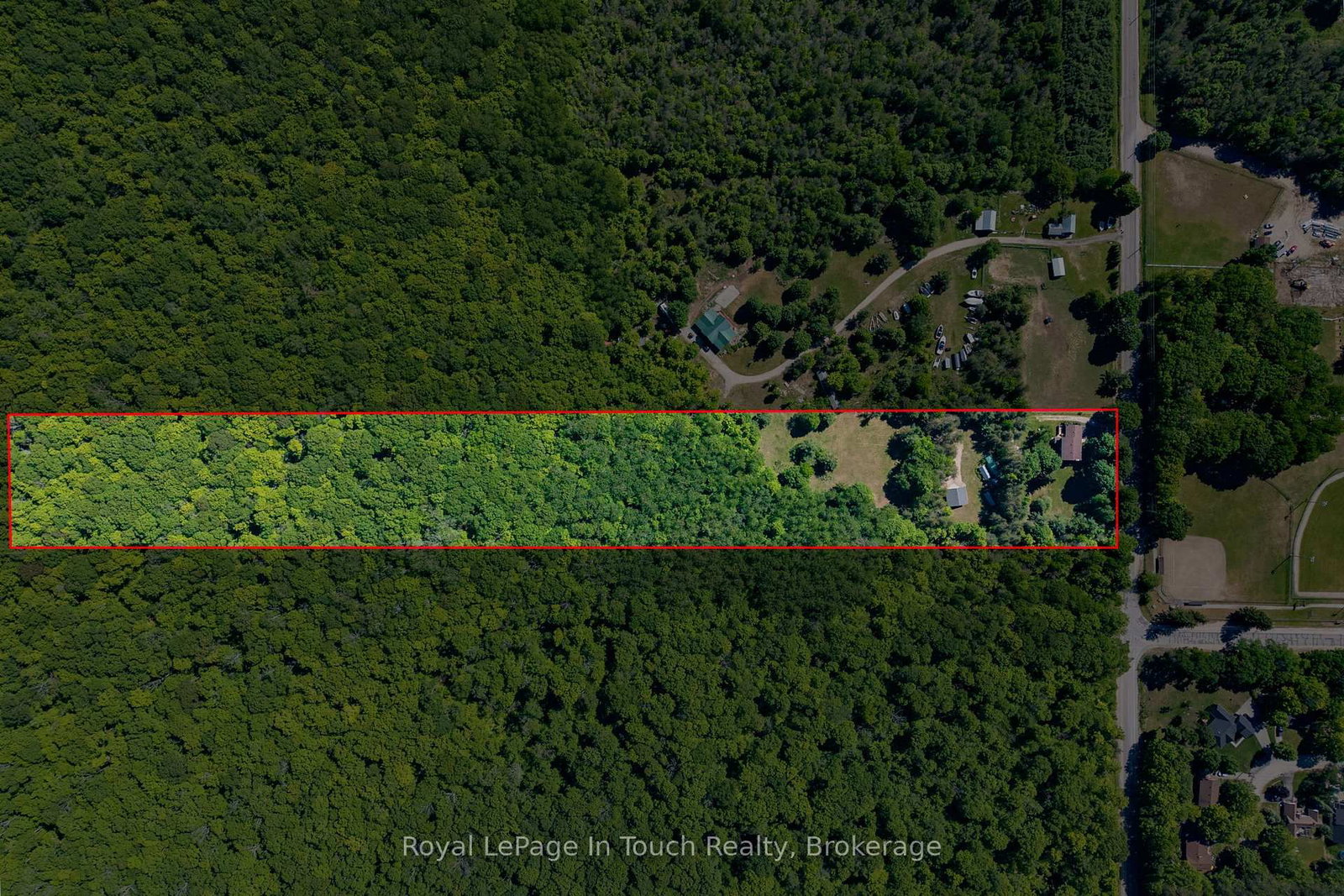 756 Champlain Road • Tiny, ON photo 16