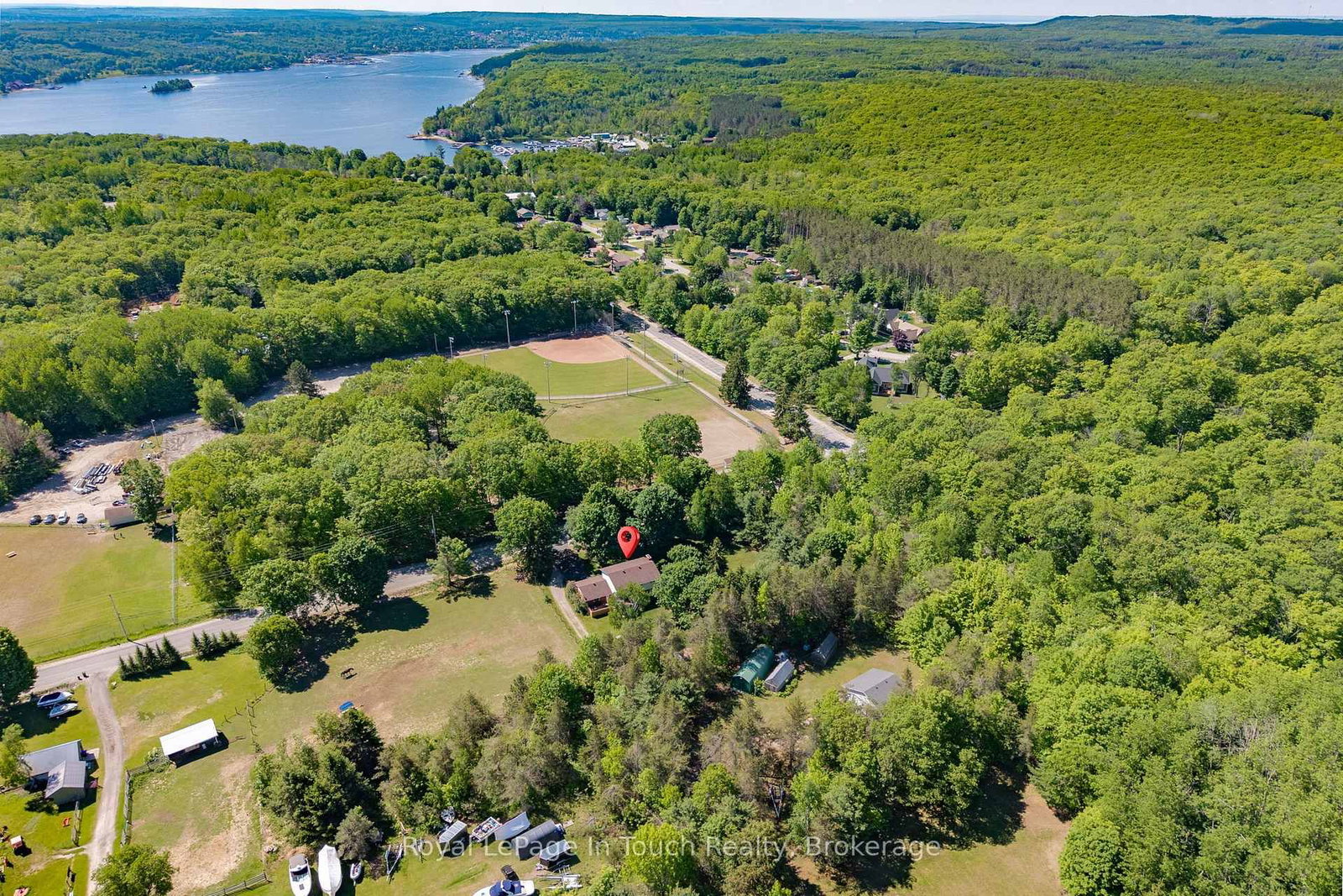 756 Champlain Road • Tiny, ON photo 17