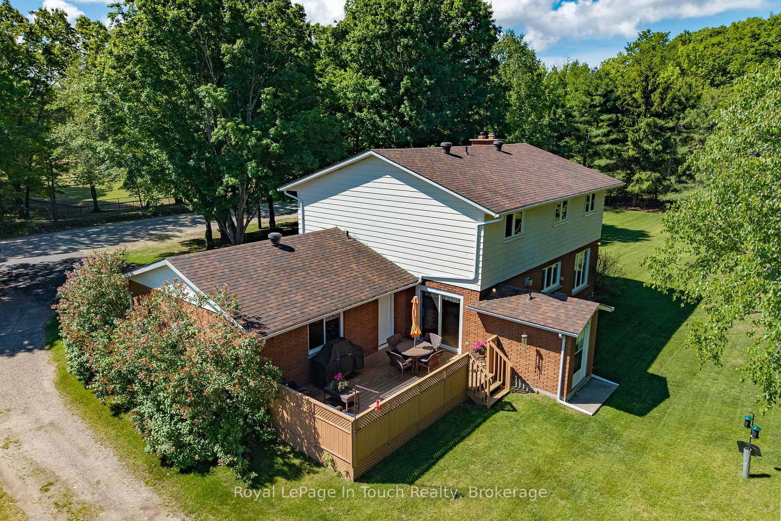 756 Champlain Road • Tiny, ON photo 4