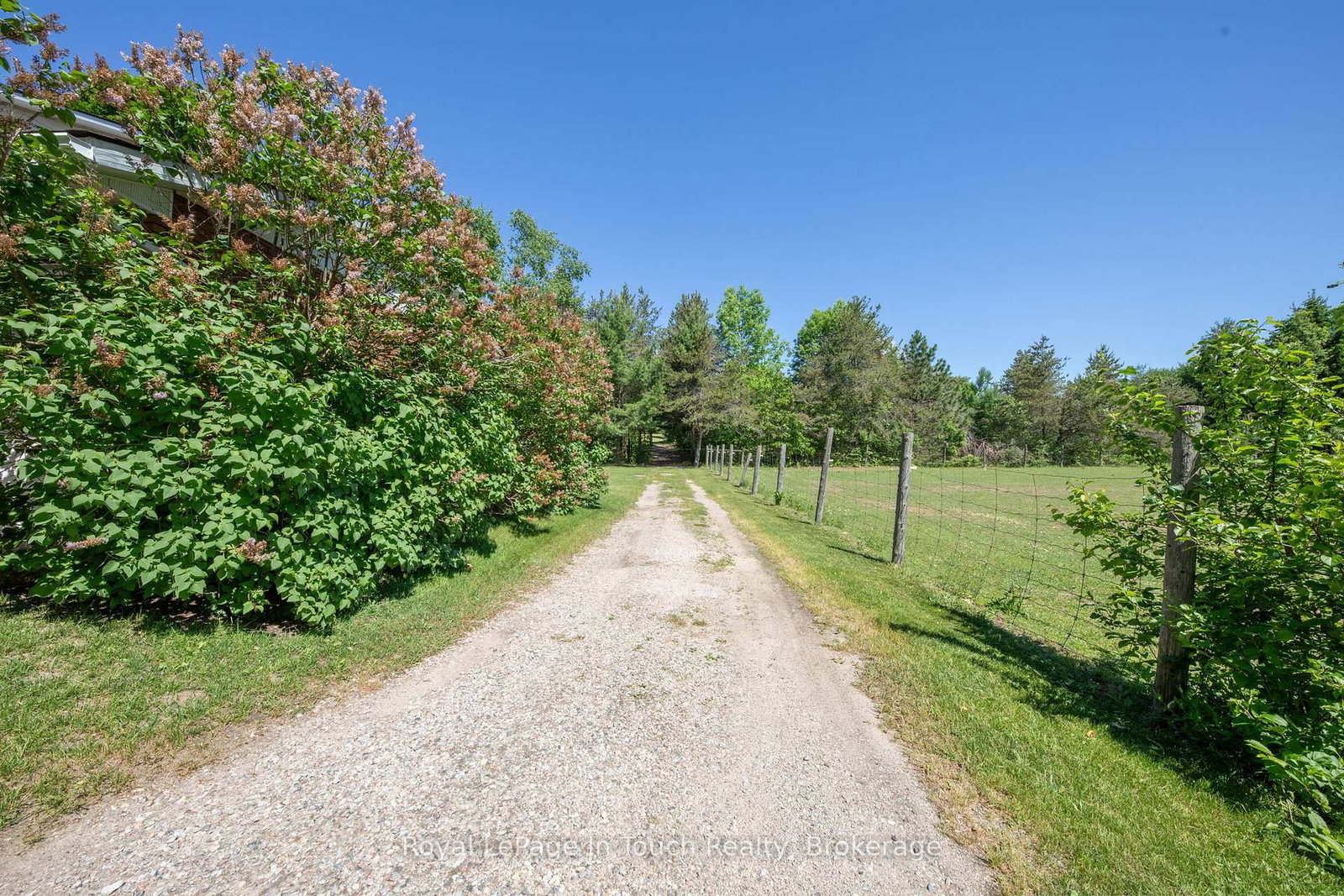 756 Champlain Road • Tiny, ON photo 9
