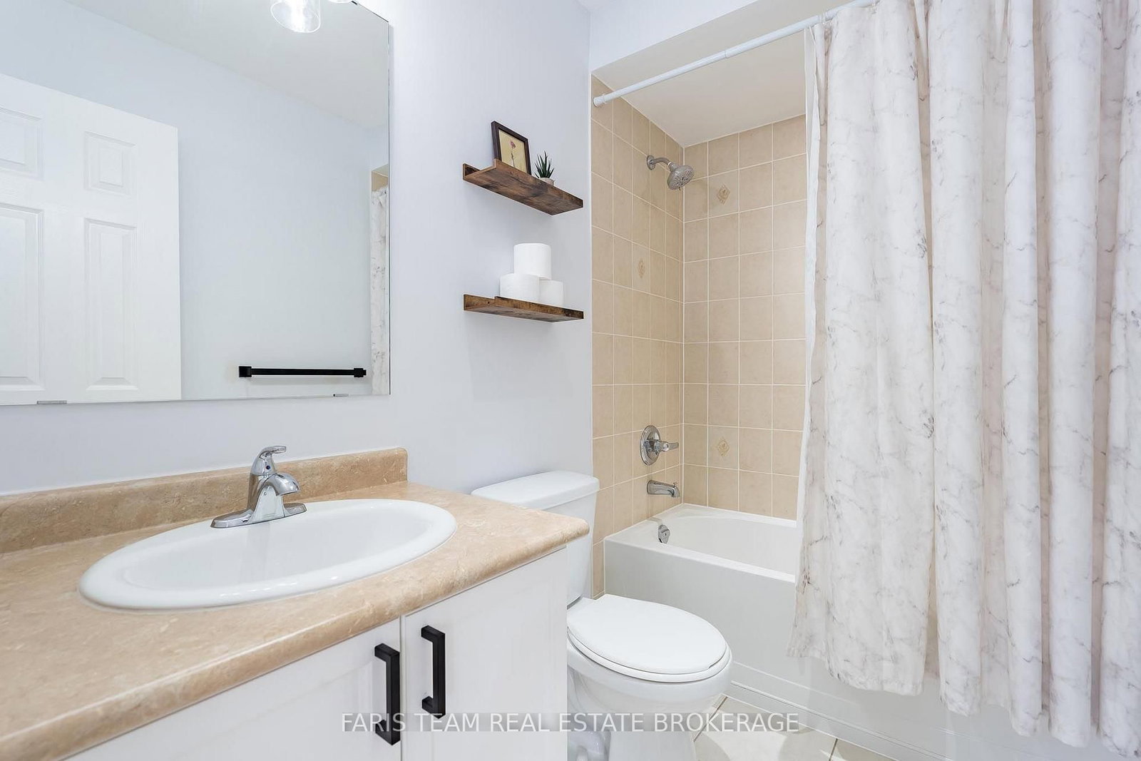 92 Wesley Avenue • Wasaga Beach, ON photo 18