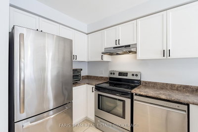92 Wesley Avenue • Wasaga Beach, ON photo 8