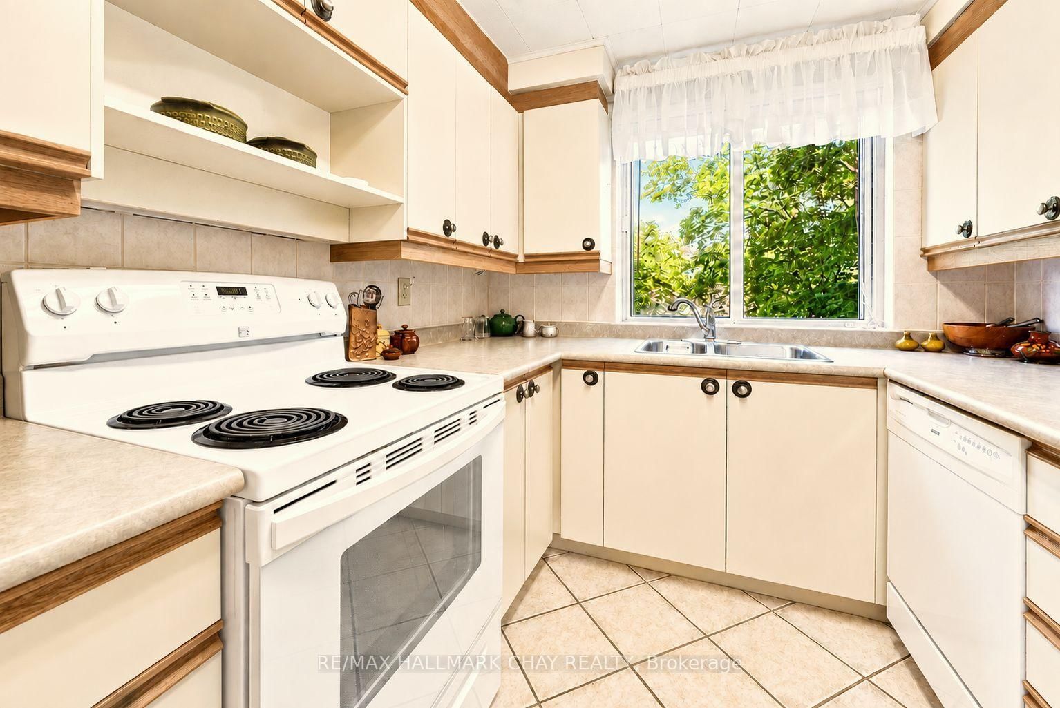 414 Blake Street • #306 • Barrie, ON photo 9