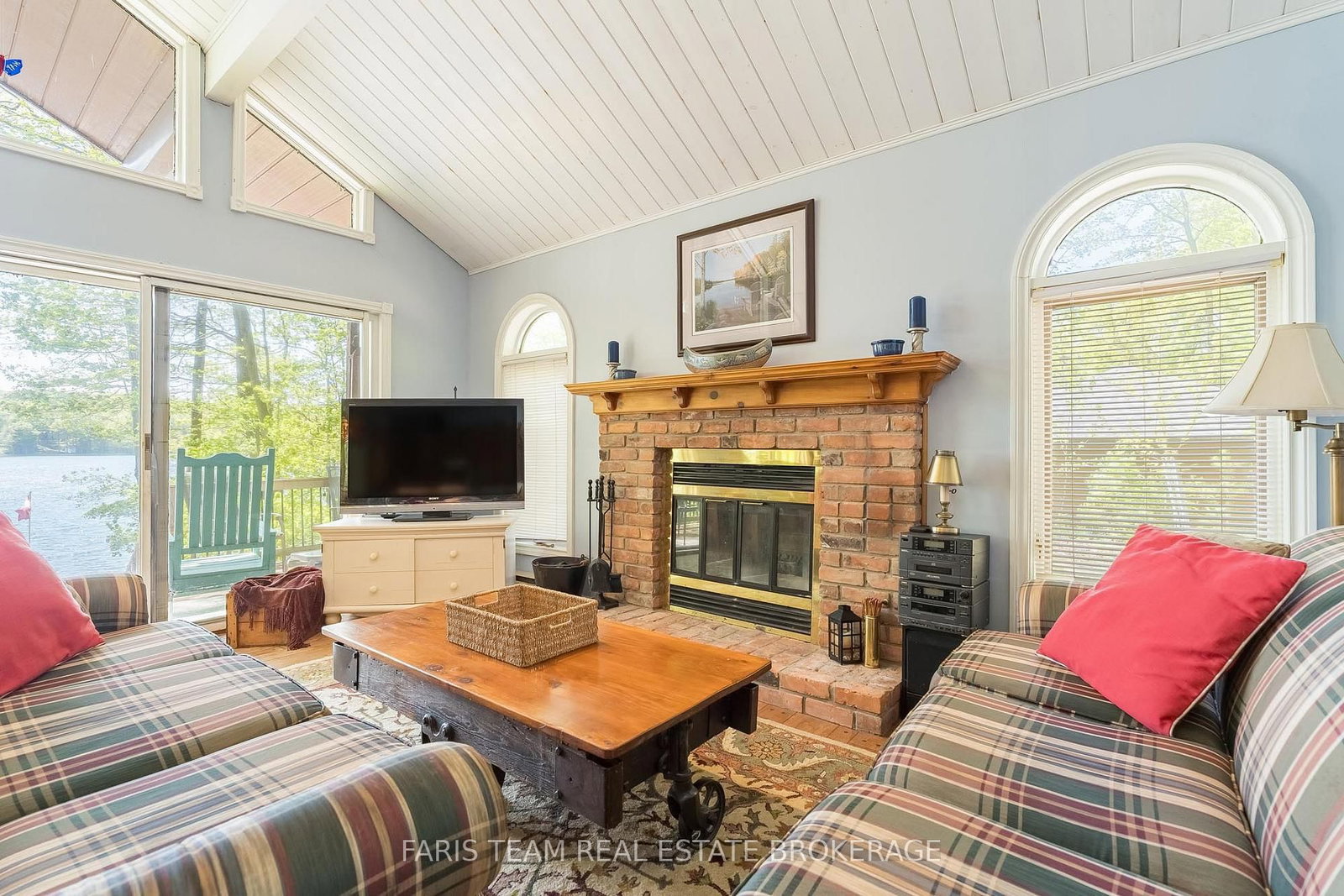 112 Farlain Lake Road E • Tiny, ON photo 12
