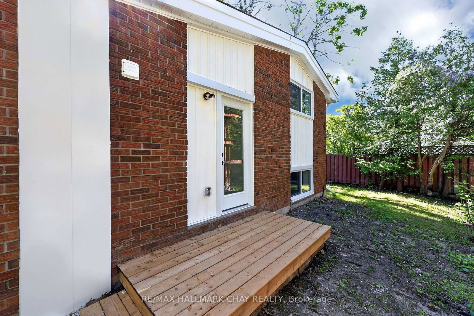 8717 Beachwood Road • Wasaga Beach, ON photo 12