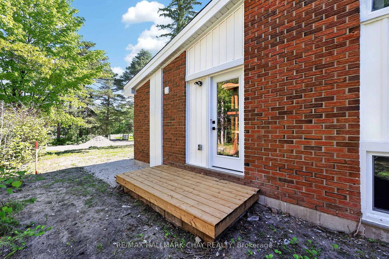 8717 Beachwood Road • Wasaga Beach, ON photo 13