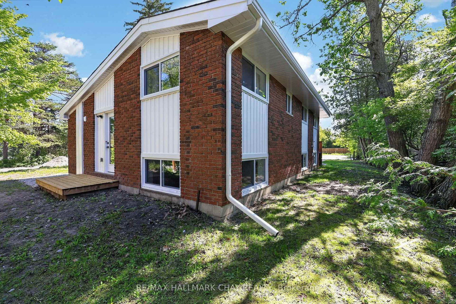 8717 Beachwood Road • Wasaga Beach, ON photo 14