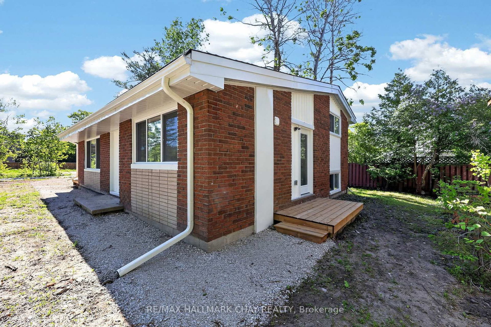8717 Beachwood Road • Wasaga Beach, ON photo 15
