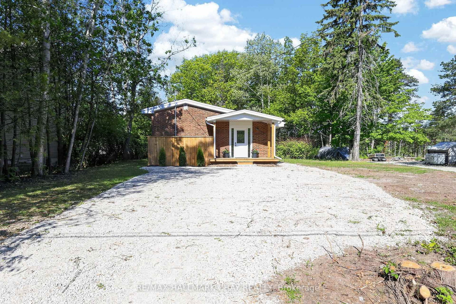 8717 Beachwood Road • Wasaga Beach, ON photo 16