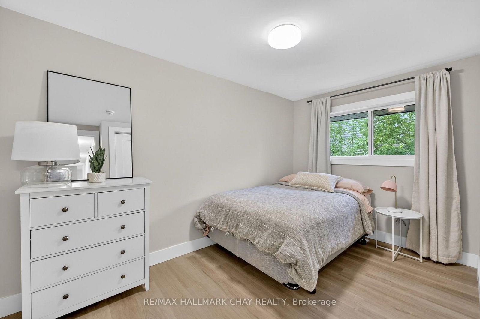 8717 Beachwood Road • Wasaga Beach, ON photo 30
