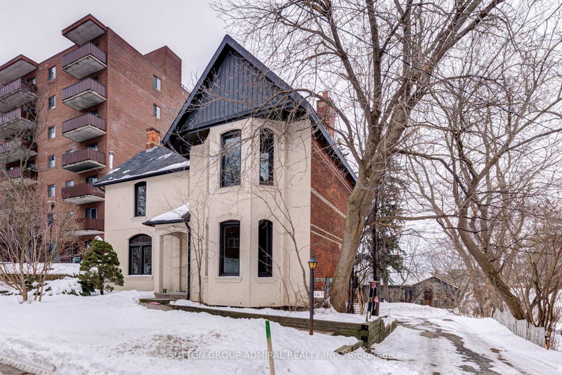 3 - 167 Collier Street