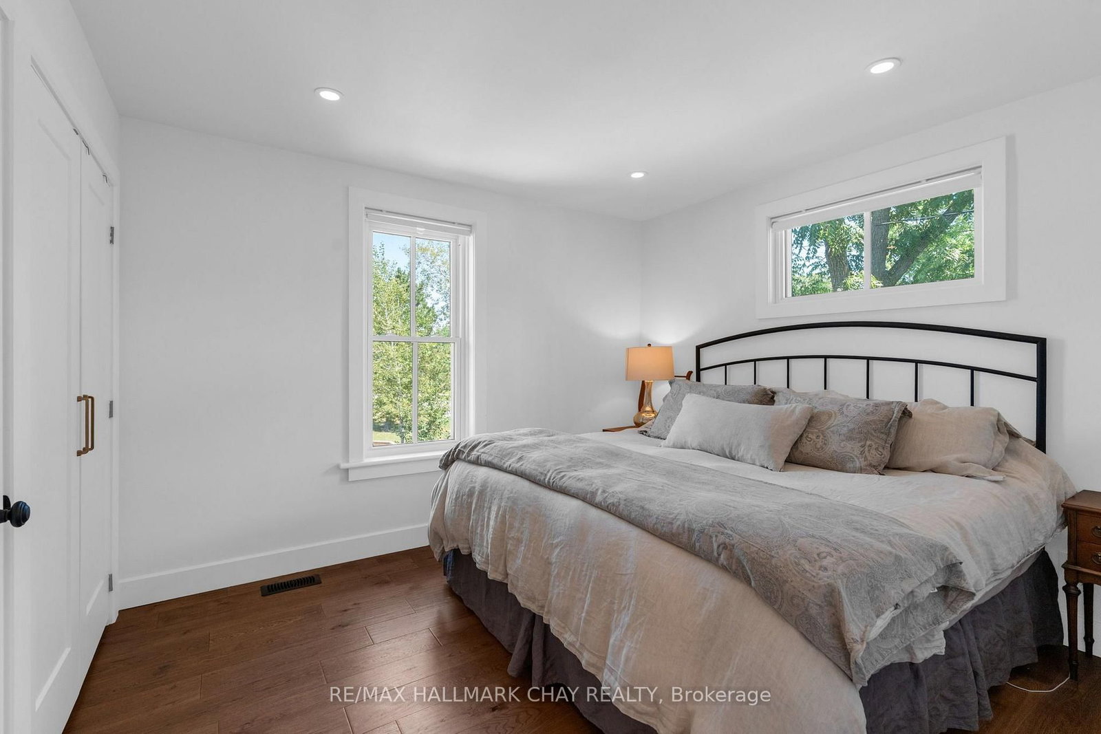 26 Edward Street W • Clearview, ON photo 19