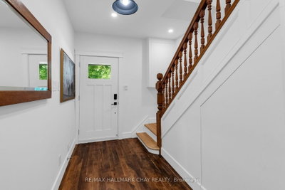 26 Edward Street W • Clearview, ON photo 4