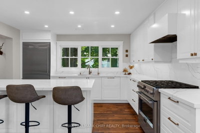26 Edward Street W • Clearview, ON photo 9