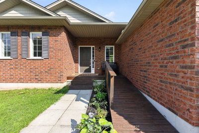 34 MCDERMITT Trail • Tay, ON photo 5