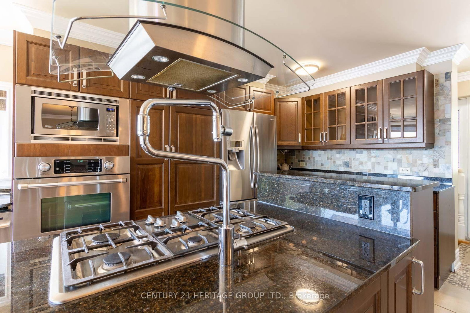 405 Champlain Road • Penetanguishene, ON photo 10