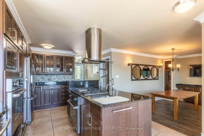 405 Champlain Road • Penetanguishene, ON photo 8
