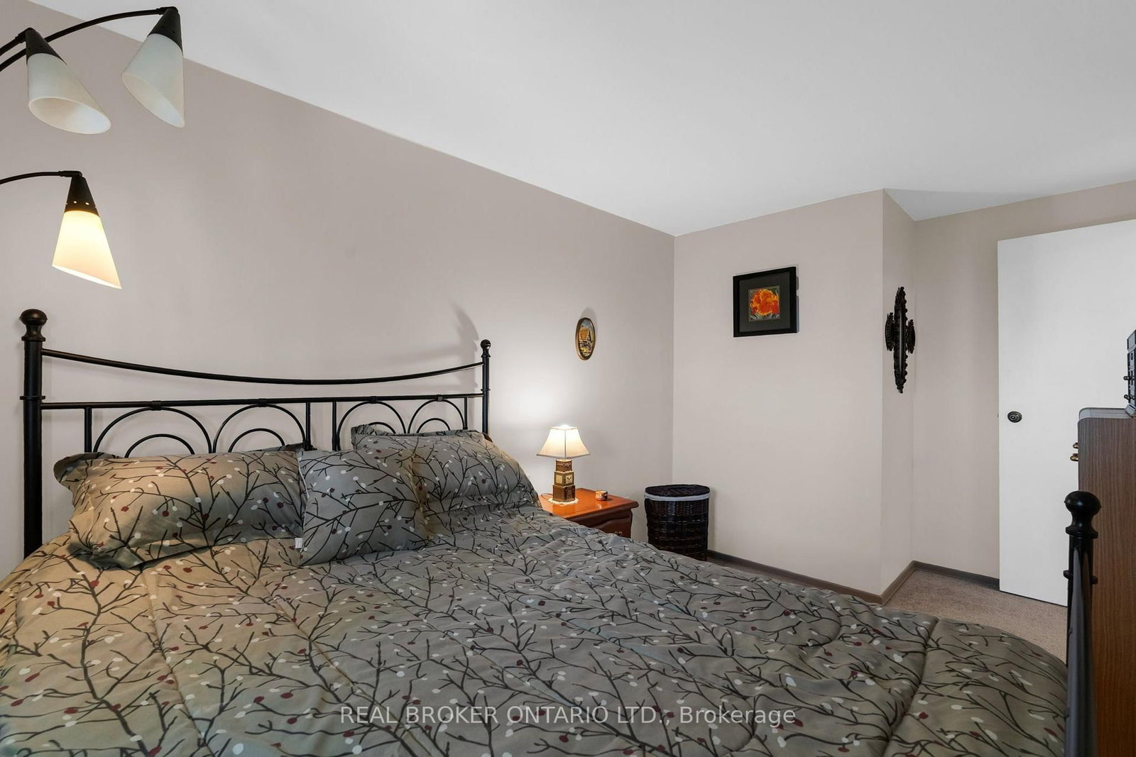 40 Farmingdale Crescent • Barrie, ON photo 25