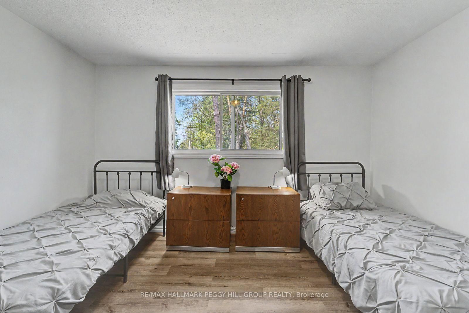 22 Olive Crescent • Orillia, ON photo 10