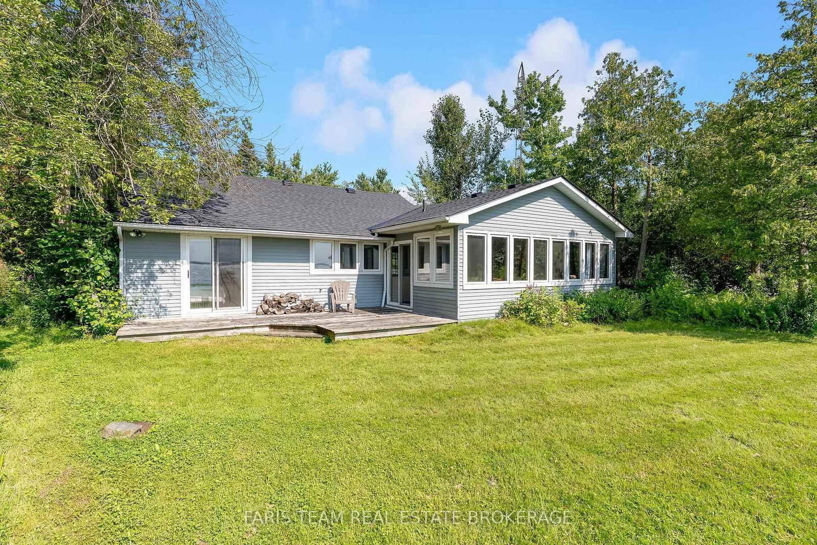 1467 Cunningham Crescent • Severn, ON photo 2