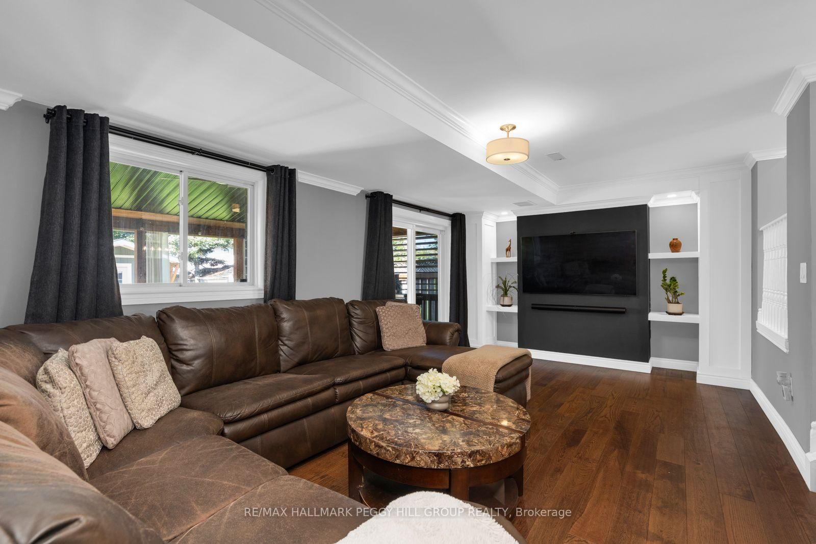 105 Columbia Road • Barrie, ON photo 5