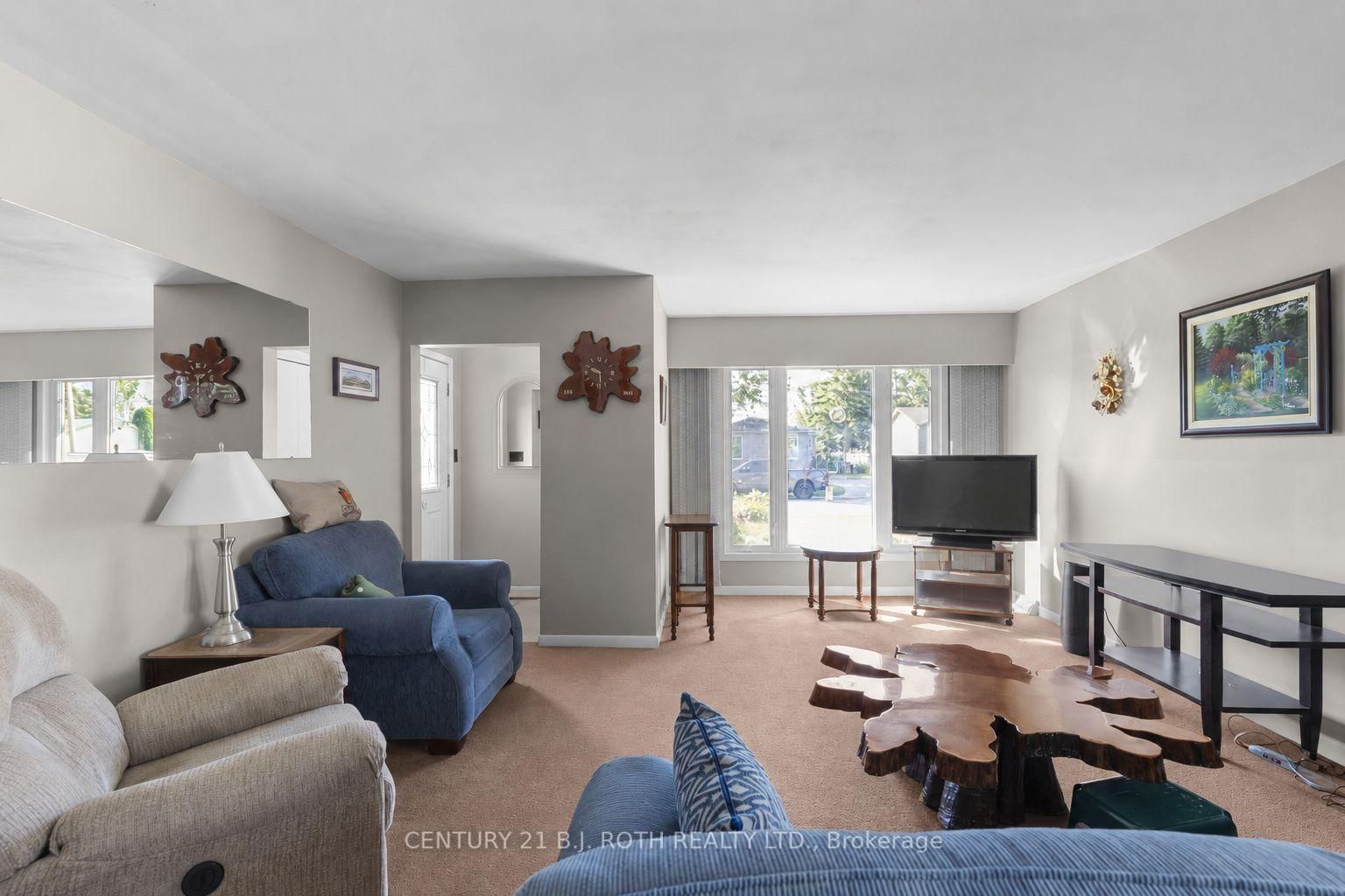 108 Shannon Street • Orillia, ON photo 3