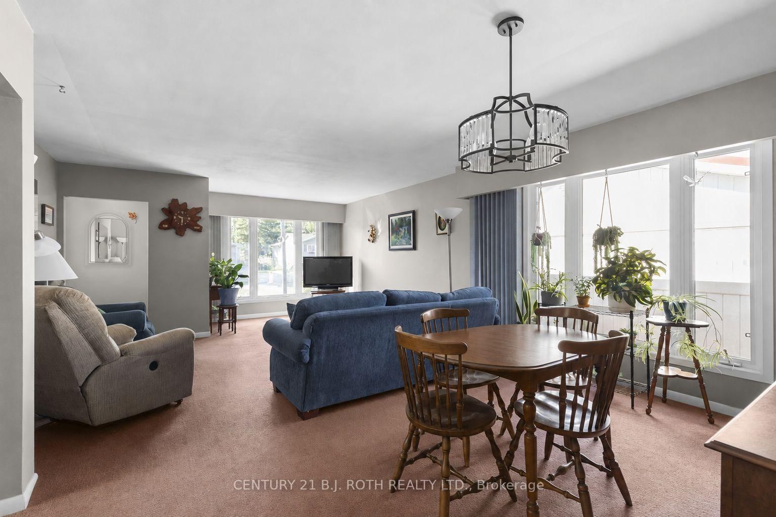 108 Shannon Street • Orillia, ON photo 5