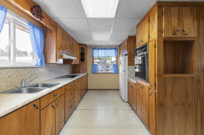 108 Shannon Street • Orillia, ON photo 9