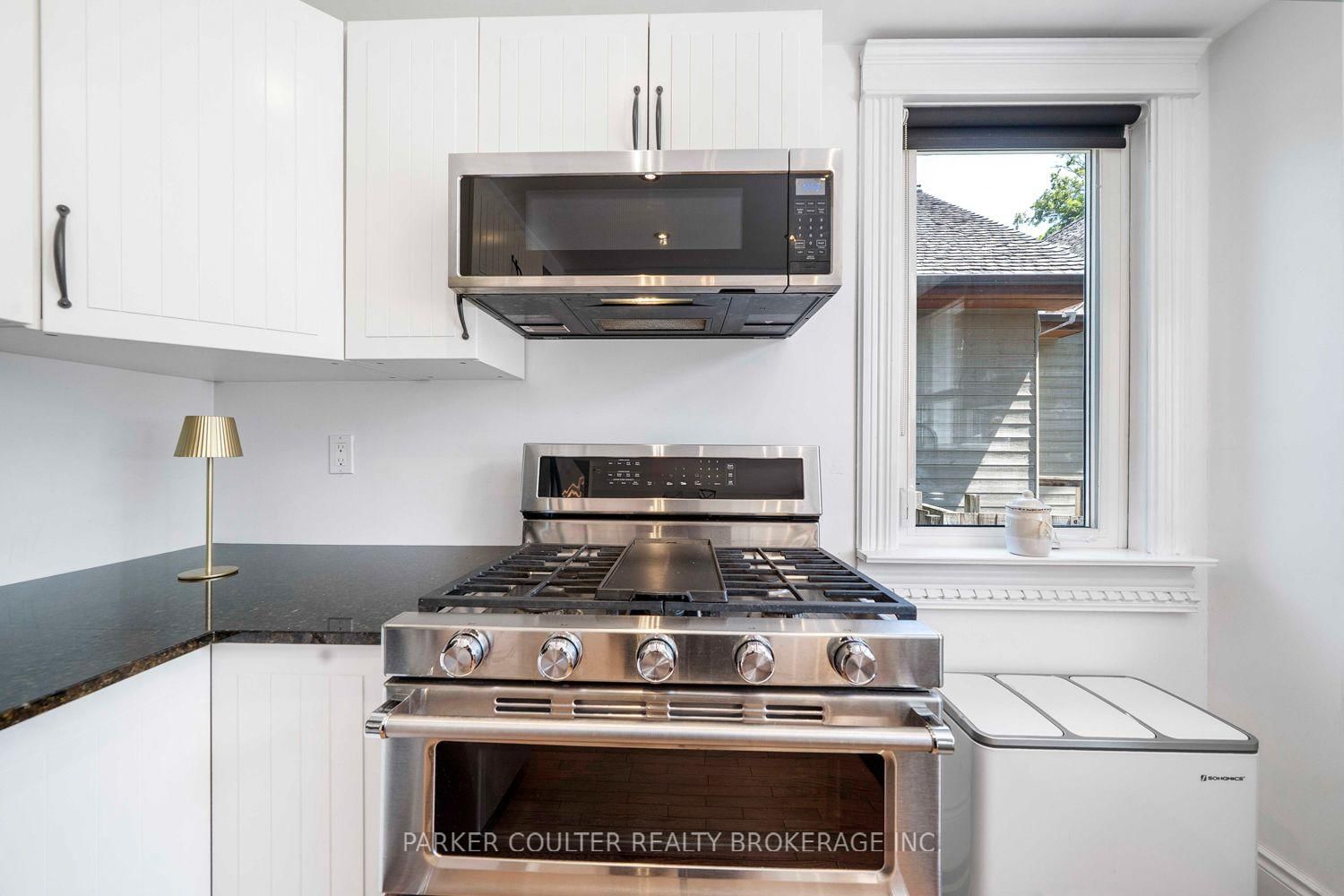 79 Blake Street • Barrie, ON photo 12