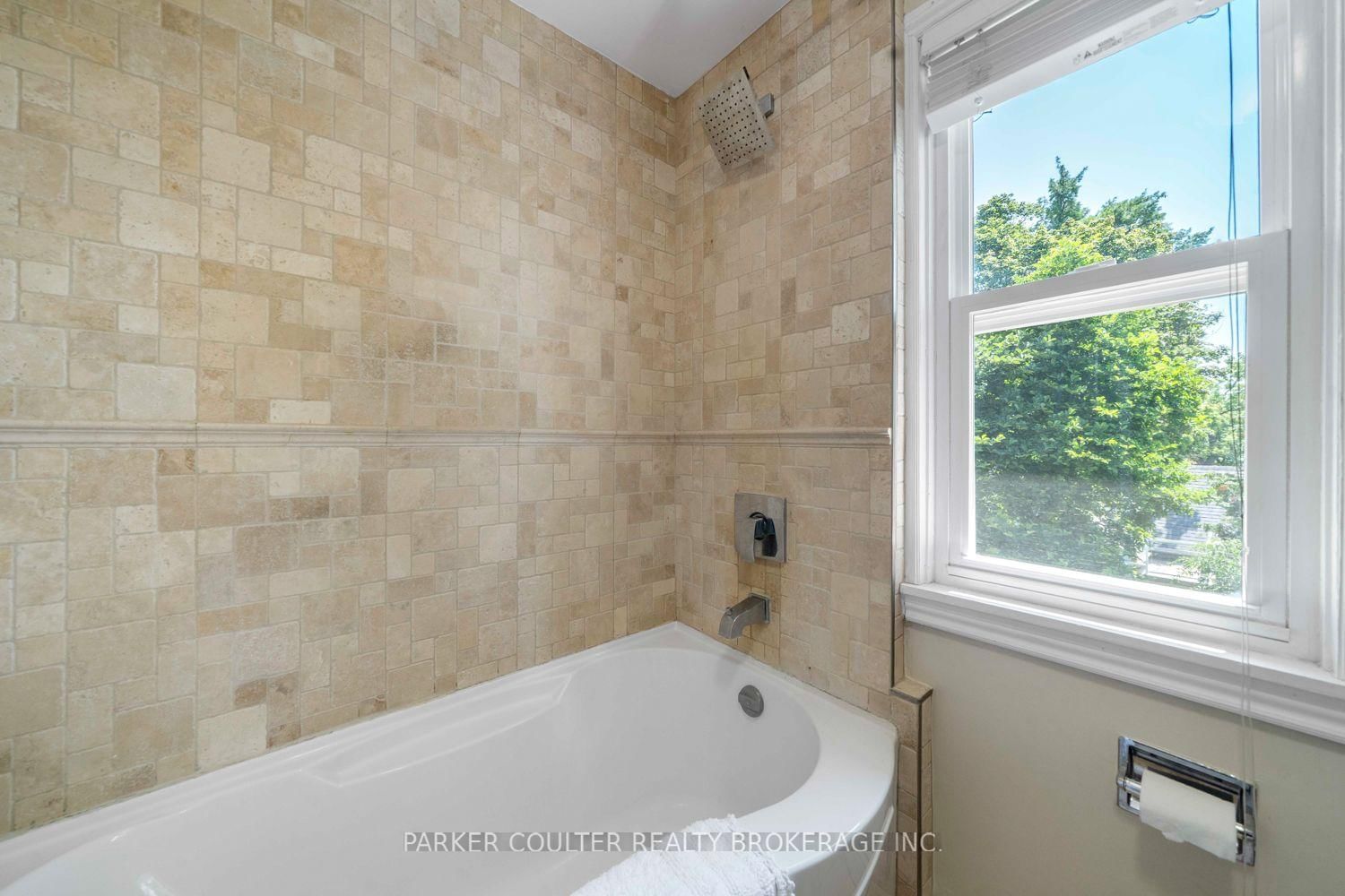 79 Blake Street • Barrie, ON photo 16