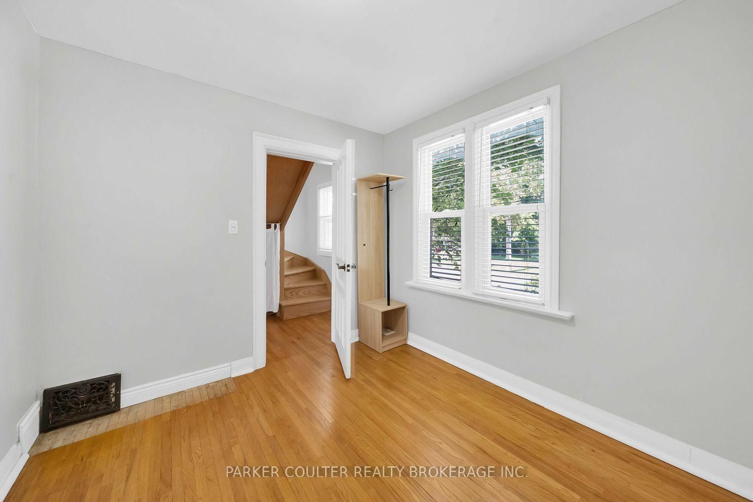 79 Blake Street • Barrie, ON photo 23