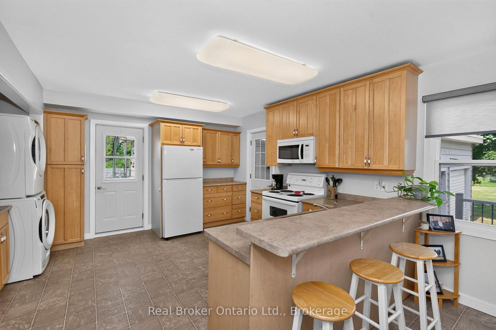 150 Lafontaine Road E • Tiny, ON photo 11